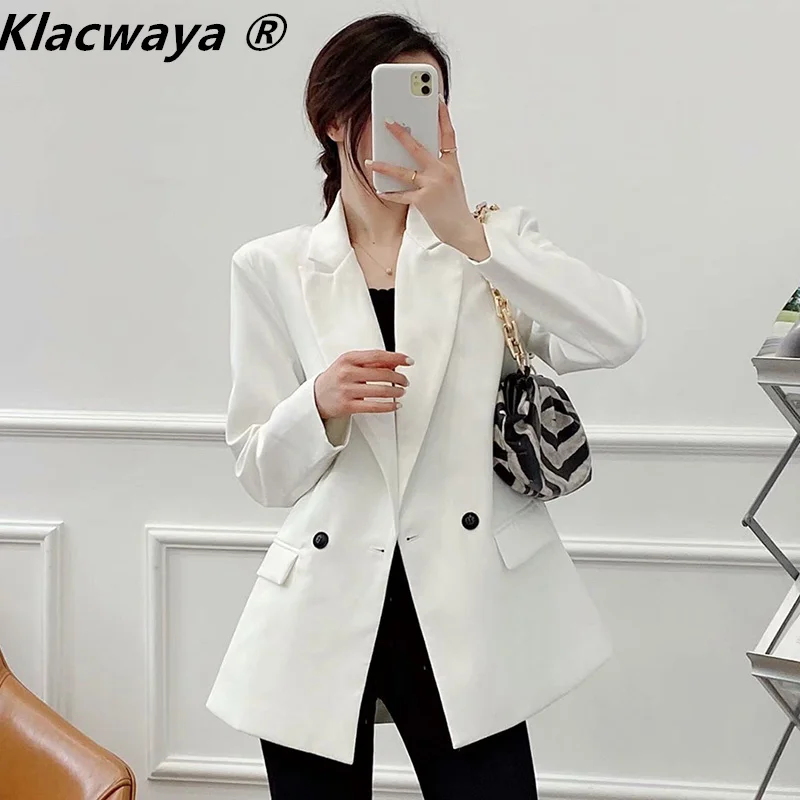 

Klacwaya Women 2021 Fashion Suit Double Breasted Loose Blazer Vintage Long Sleeve Pockets Female Office Commute Chic Blazer