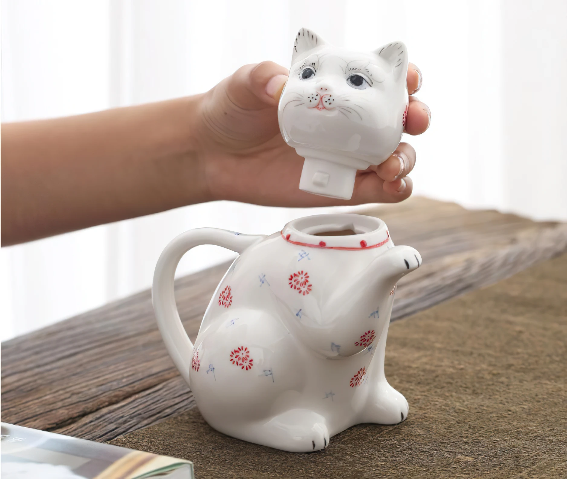 猫　陶器　置物　BONE CHINA JAPAN ボーンチャイナジャパン 猫 陶器 置物 BONE CHINA JAPAN ボーンチャイナジャパン