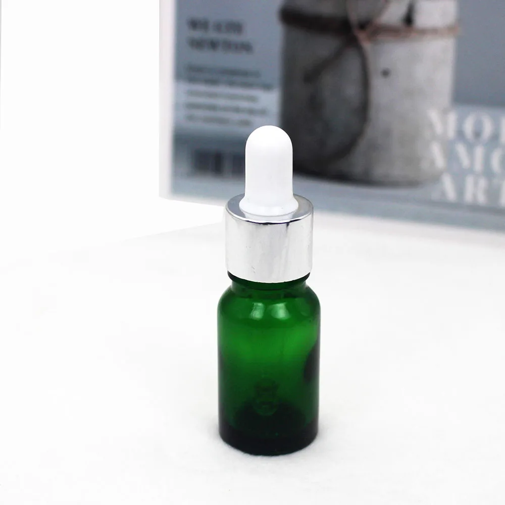 10ml emerald essential oil bottle with silver lid,blue cap,white tip,black tip