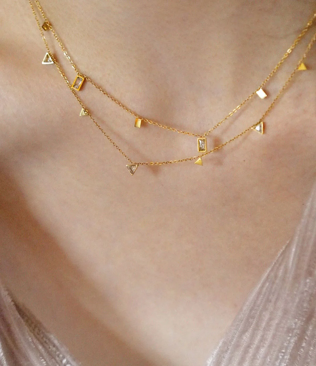 

Titanium With 18K Gold Simply AAA Zircon Necklace Women Jewelry OL Designer T Show Runway Sweety Boho Japan Korean