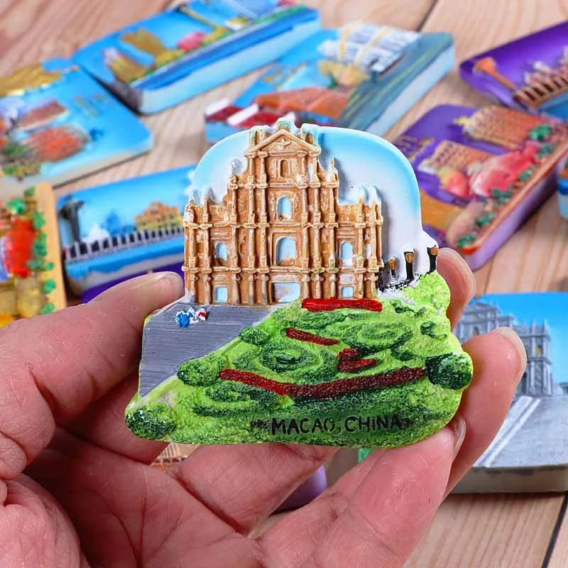 Resin Magnetic Fridge Stickers Tourist Souvenirs Pattaya Thailand Elephant Moscow Malaysia Twin Towers 3D Refrigerator Magnets