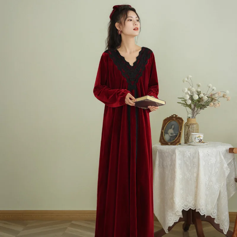 Romantic Nightgowns Women Winter Long Night Dress Victorian Velvet Robe Vintage Court Style Royal Peignoir Princess Sleepwear