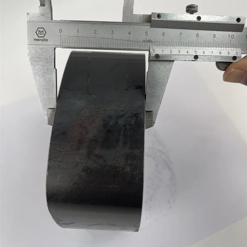 Voor graafmachine accessoires Bobcat MX331 334 337 roterende roterende motor rotor verticale as grote tand olieafscheider montage