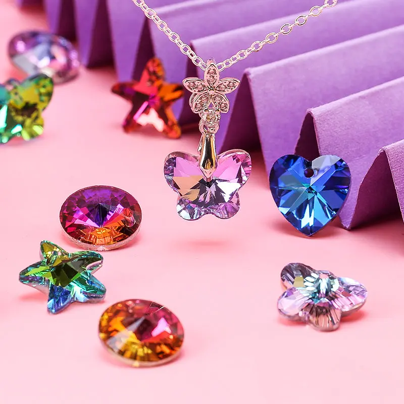 Colgante de corazón Multicolor para mujer, cuentas de mariposa de cristal, dijes de estrella, fabricación de joyas, collares DIY, hallazgos de