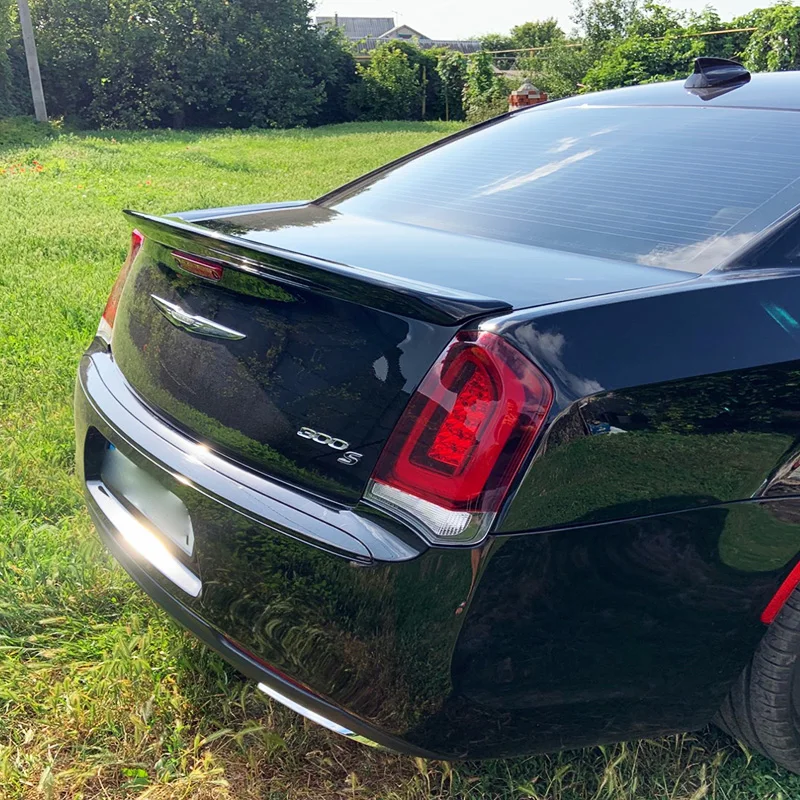 2011 2012 2013 2014 2015 2016 2017 2018 For Chrysler 300 300c 300s high quality ABS spoiler by glossy black carbon fiberl