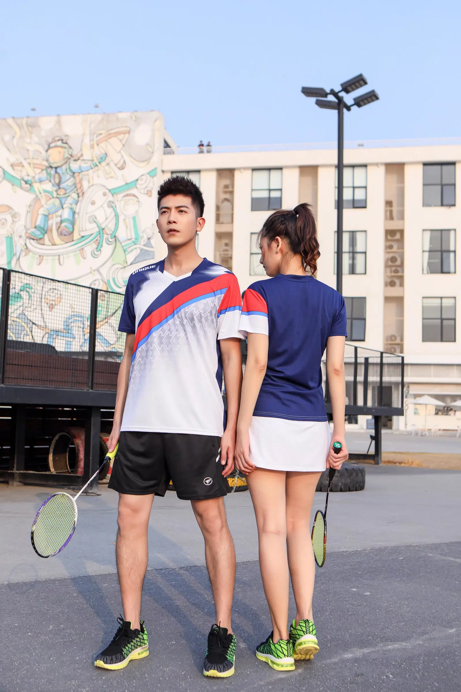 الريشة قمصان الرجال النساء ، قميص رياضي قمصان التنس ، تنس طاولة التي شيرت ، سريعة الجافة اللياقة البدنية الرياضة فريق التدريب لعبة