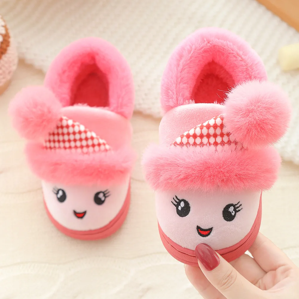 Children\'s Plush Cotton Shoes Autumn / Winter Cute Cartoon Middle/small Children\'s Cotton Tow Boys /girls Indoor Warm Home Shoes