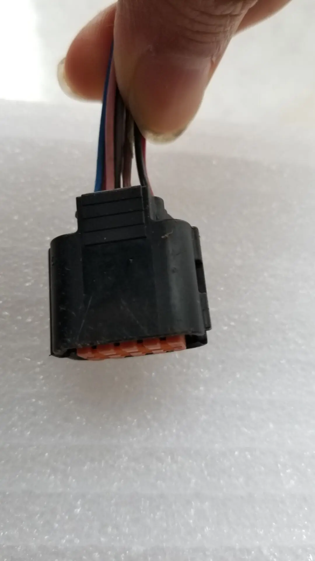 1pcs for car connector hyund airb bag crash sensor connector   USED