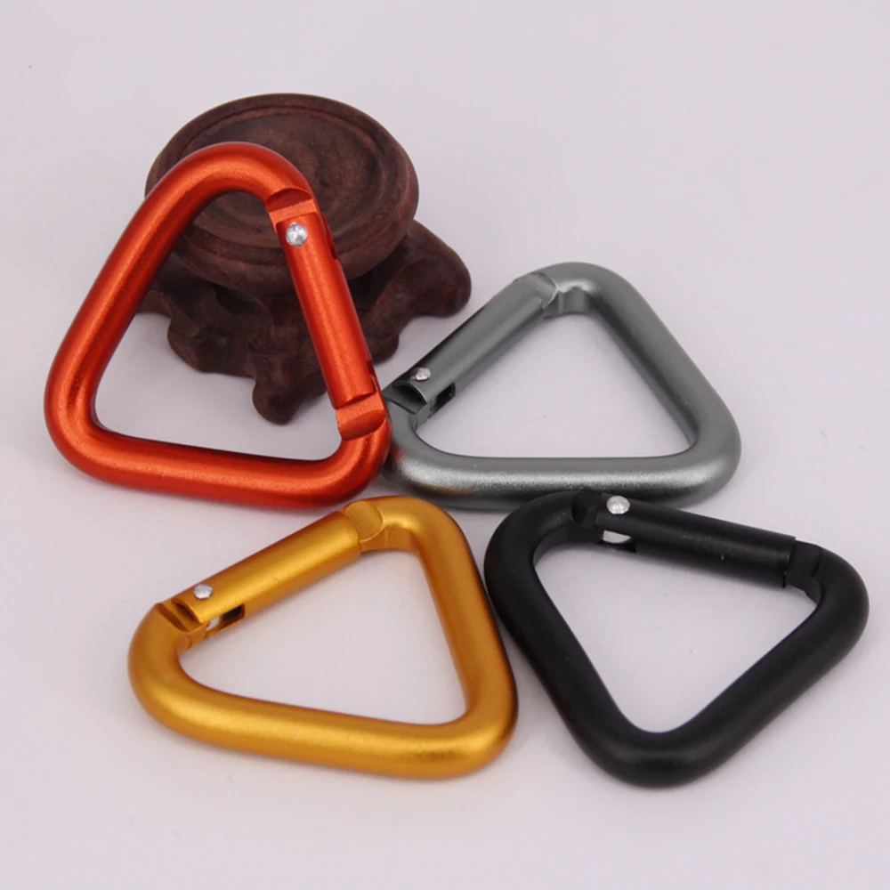 1pc Triangolo Moschettone Escursione di Campeggio Esterno Portachiavi Snap Clip Gancio Bollitore Fibbia Moschettone Accessori