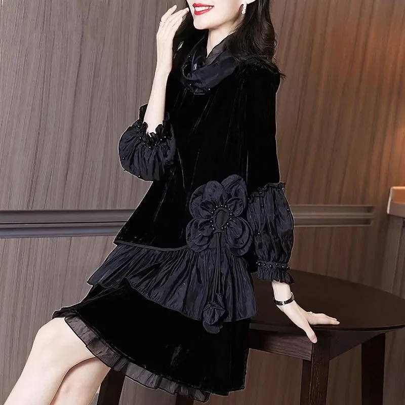 2022 Autumn Winter New Women Hepburn Style Little Black Dress Female grace Cover Belly Look Thin Foreign Gold Velvet Dress A1112