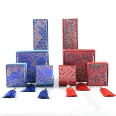 

1piece Chinese style classical dragon pattern red blue tassel Jewelry Organizer Gift Box Pendant Ring storage Packaging Containe