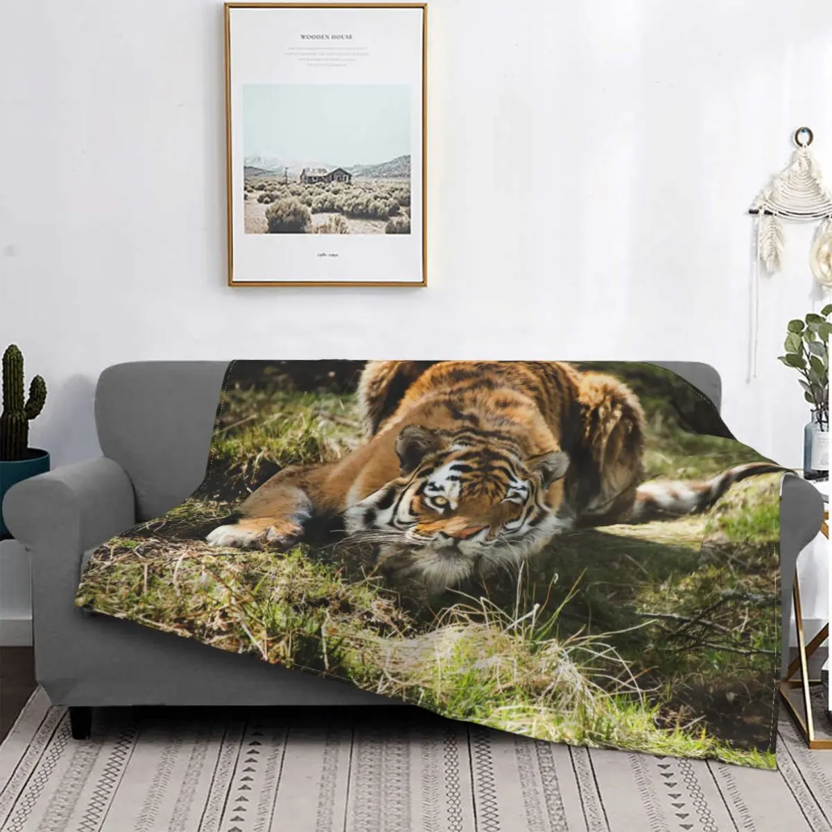 Bengal Tiger Hunt Knitted Blanket Fleece Animal Lovers Lightweight Thin Throw Blanket for Bed Bedspread