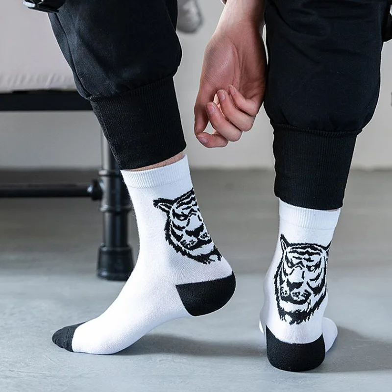 Calcetines cortos blancos y negros para hombre, medias de Hip Hop con dibujos divertidos de animales, Panda, Tigre, Lobo, águila, patrón de