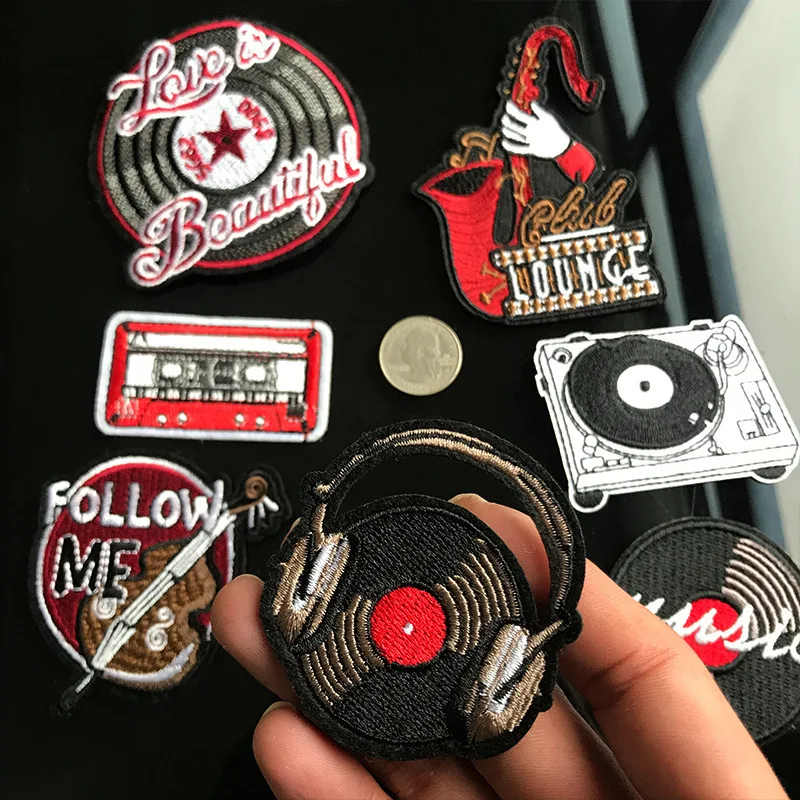 Retro Style Headphone Musical Instrument Radio Disk Embroidery Cloth Sticker DIY Clothes Fashion Decoration Patch Accessories