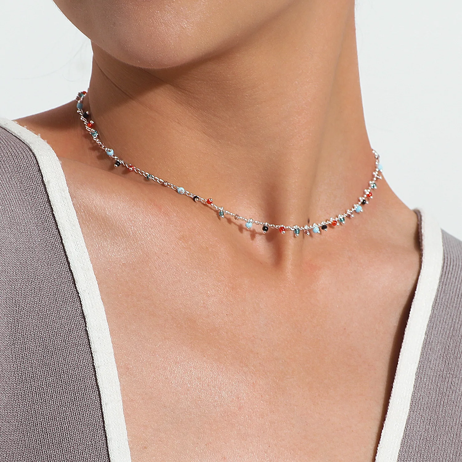 Böhmische bunte Acryl-Kristallperlen-Quasten-Choker-Halskette, einfacher Trend, handgemachte Perlenkette für Frauen, Geschenk-Schmuck. – Detail 1