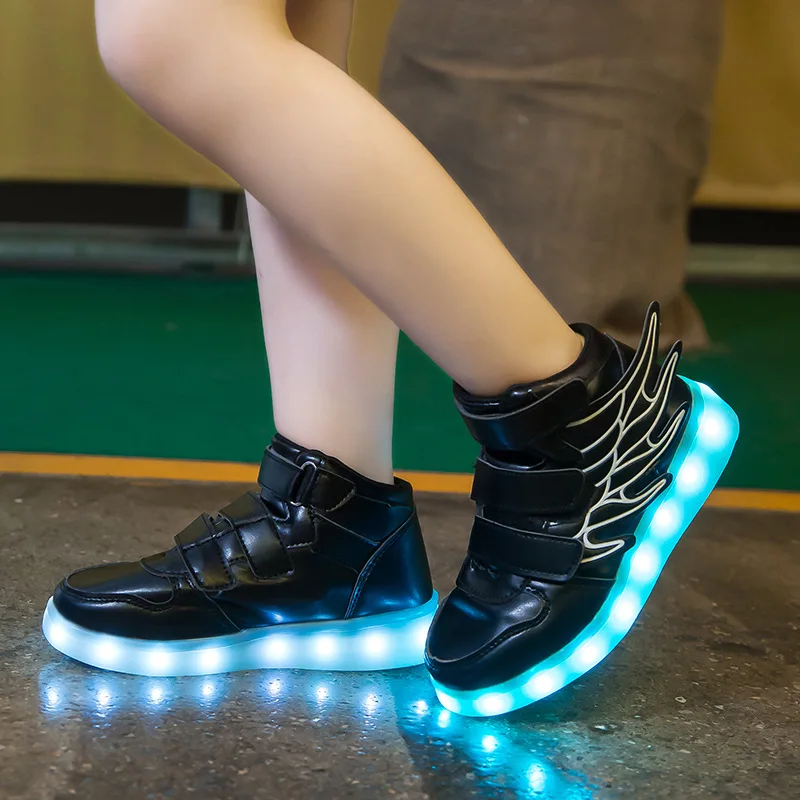 UncleJerry Kids Light up Shoes with wing Children Led Shoes Boys Girls Glowing Luminous Sneakers USB Charging Boy Fashion Shoes