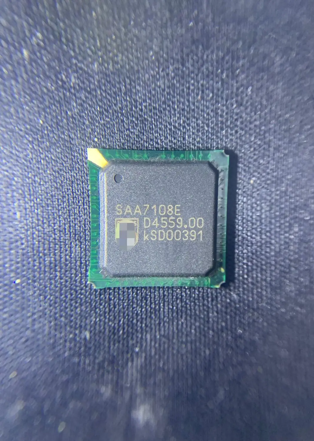 10ピース/ロットADCLK944BCPZ LFCSP16 ADG3301BKSZ SC70-6 ADG441BRZ SOP16 ADG736BRMZ SAA7108Eオリジナル送料無料