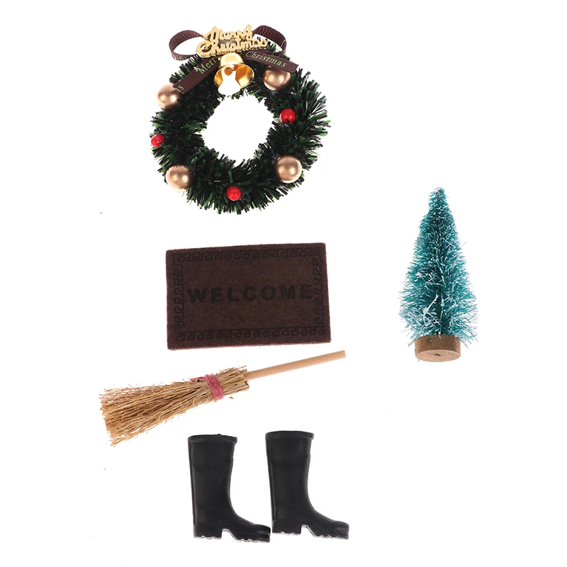 Botas de Navidad para casa de muñecas, corona de árbol, pino, Santa Claus, alfombra, escoba, accesorios en miniatura, 5 unids/set por juego, 1/12