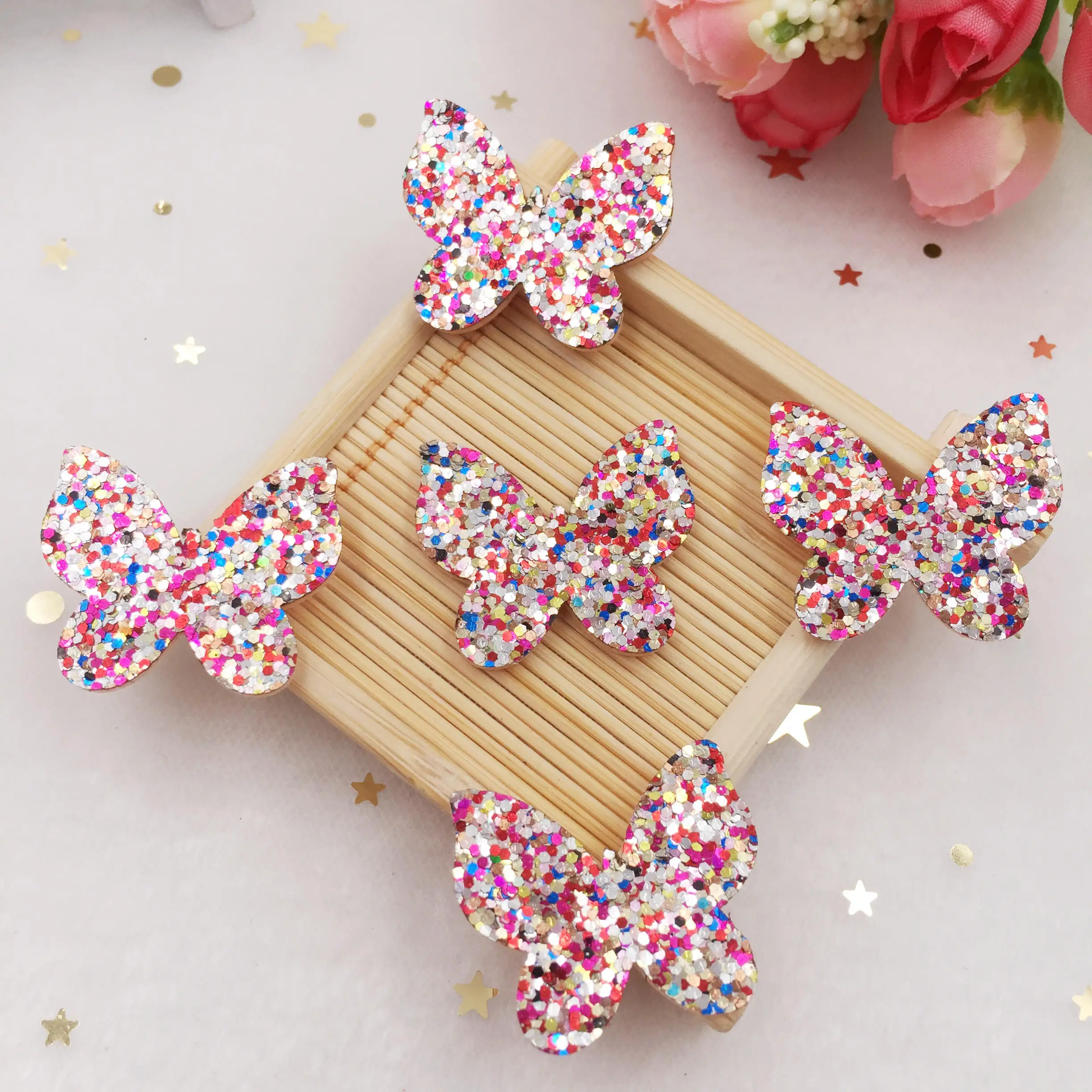 20 pezzi glitter farfalla paillette toppe in tessuto feltro appliques per copricapo per bambini accessori da sposa fai da te artigianali E10