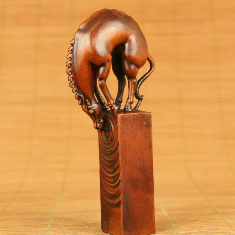 Fine Old Boxwood Carving Horse Water Seal Statue Figure Netsuke Stamp Seal Statues for Decoration Collection Ornaments