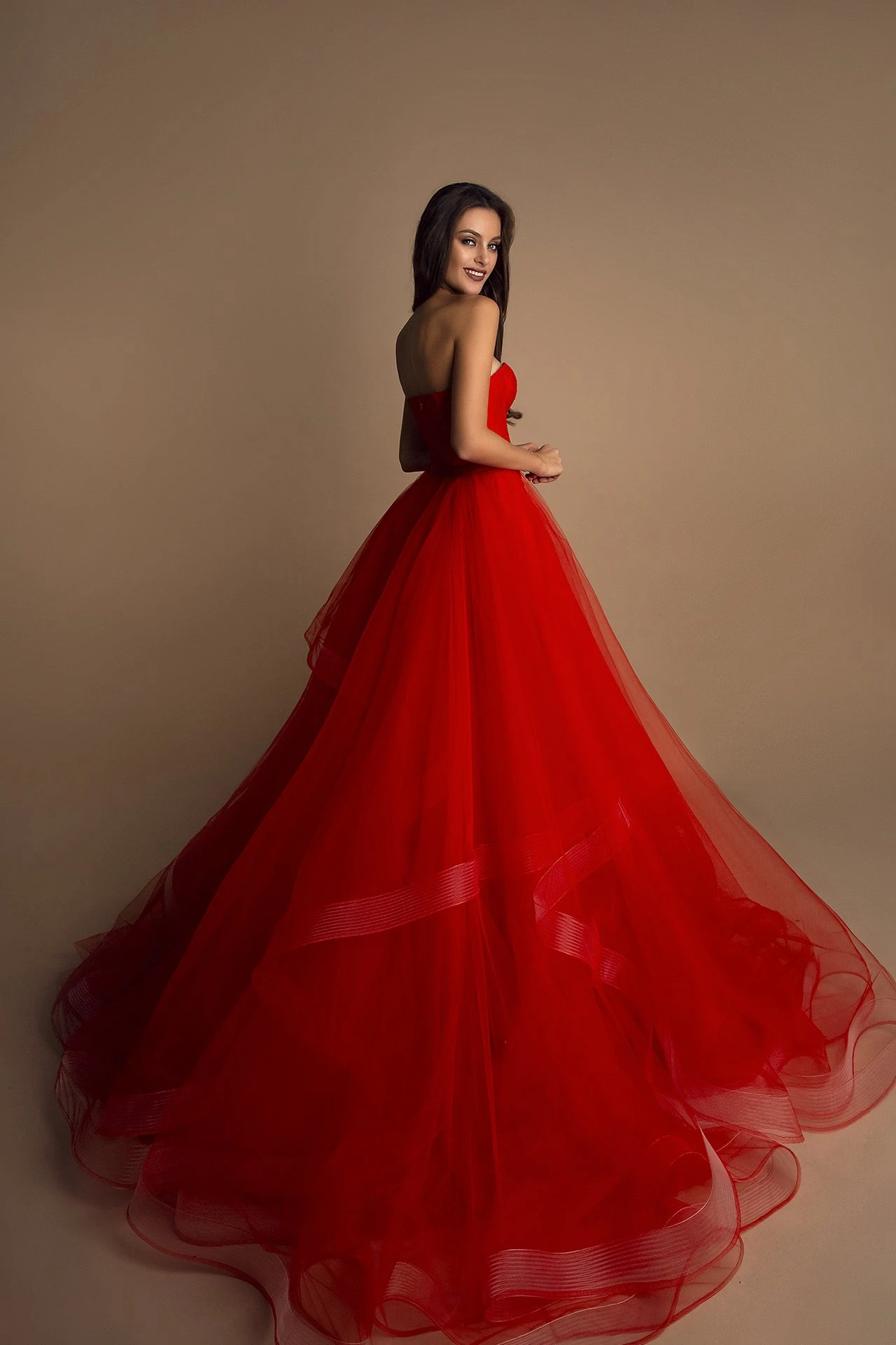 Vestido de novia de sirena de encaje rojo, Sexy, sin tirantes, largo hasta el suelo, de noche, vestido de tul extraíble con tren, elegante