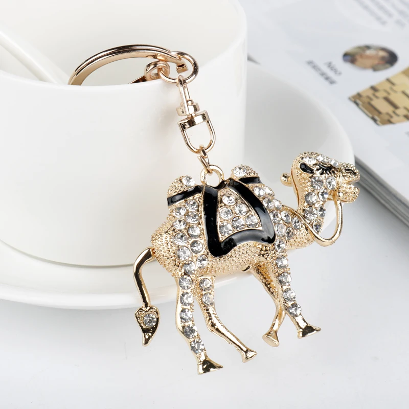 DUBAI Camel Pendant Keychain Animal Camel Shape Keyring Creative Enamel Tourist Travel Souvenir Key chain Keyrings