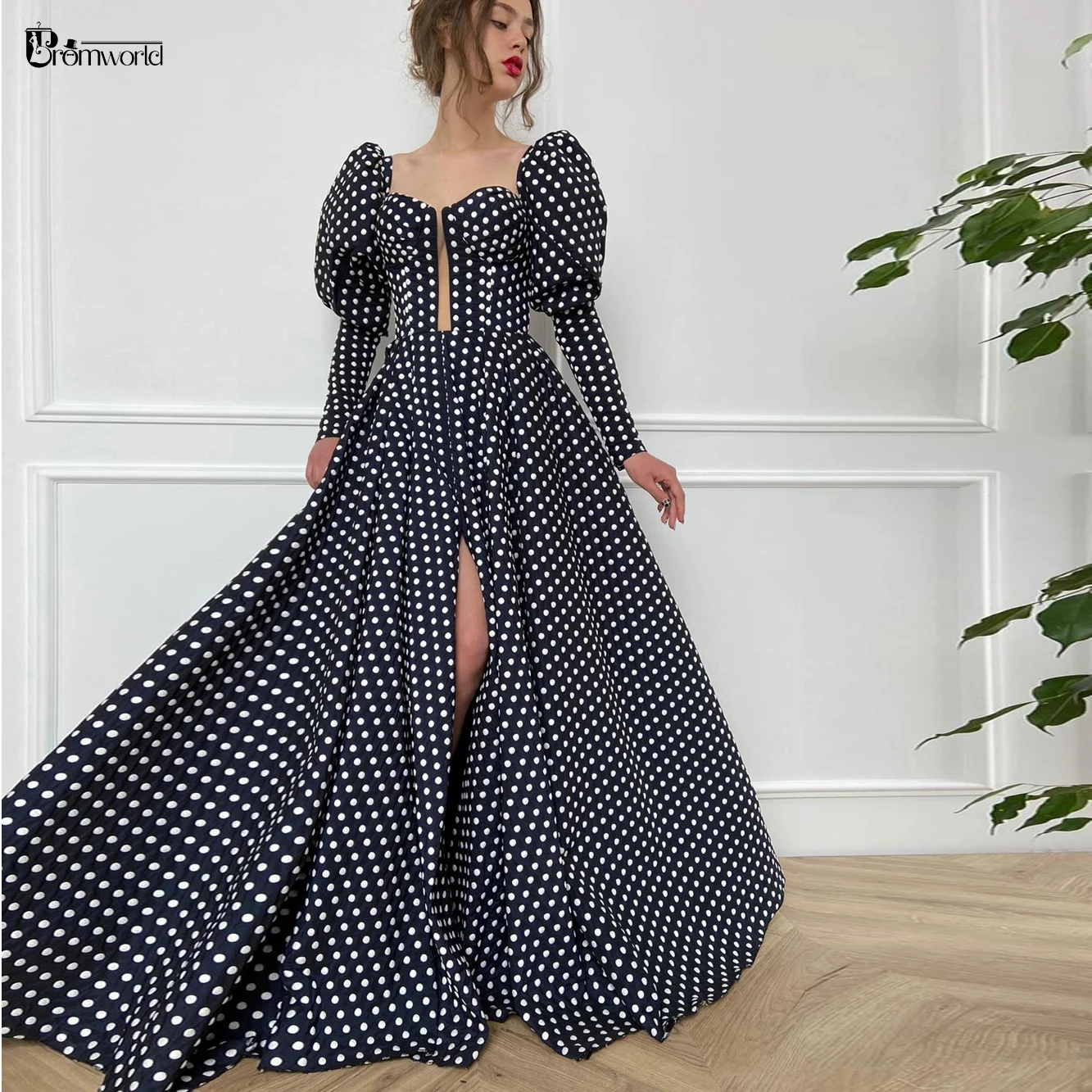 

Sexy Slit Black Prom Dresses 2021 New White Dots Satin Long Sleeves Formal Evening Gowns Sweetheart A-Line Vestidos De Fiesta