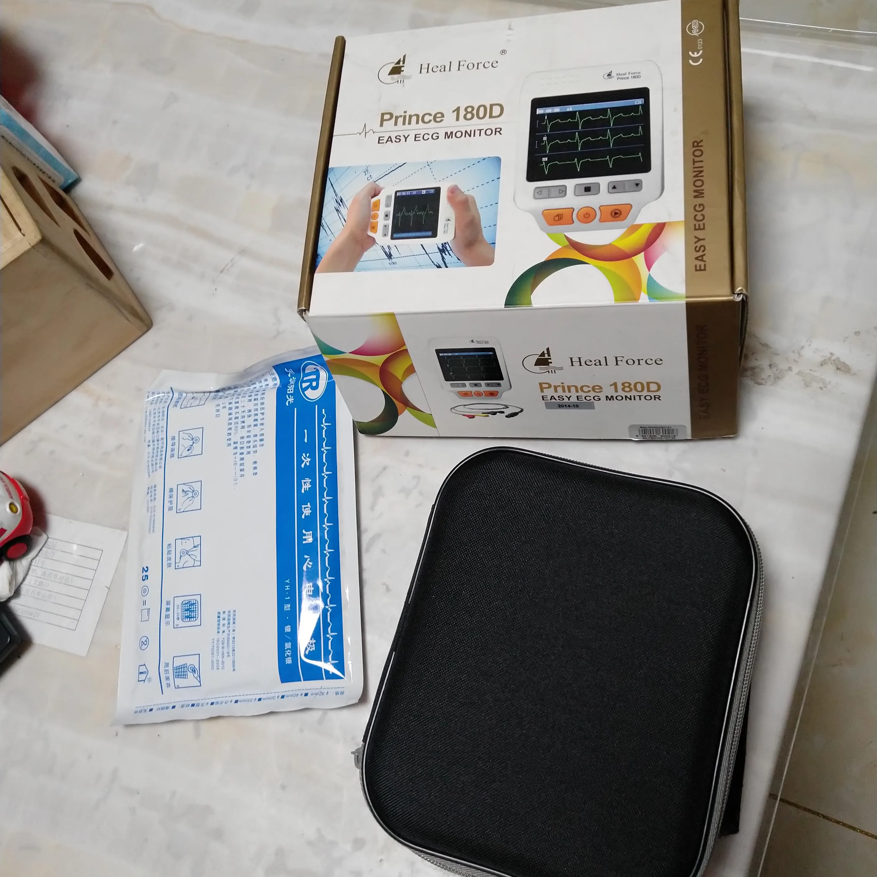 Heal Force Prince 180D Portable Household Heart ECG Monitor With Electrodes and ECG Cable for Continuous Measuring