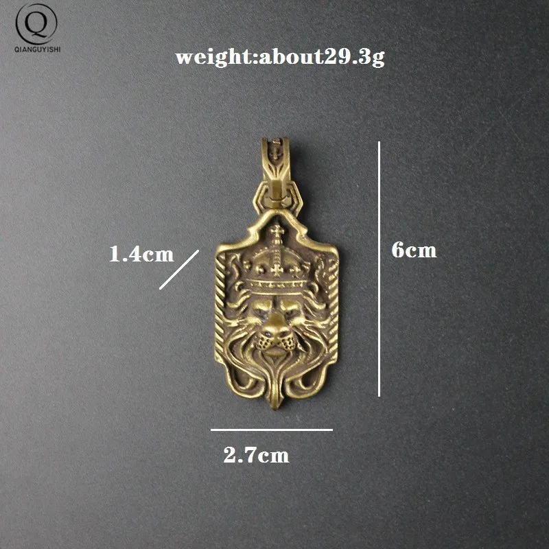 Vintage Brass King of The Steppe Lion Keychain Pendant Jewelry Copper Punk Key Holder Hanging Ornaments Car Keyrings Decorations