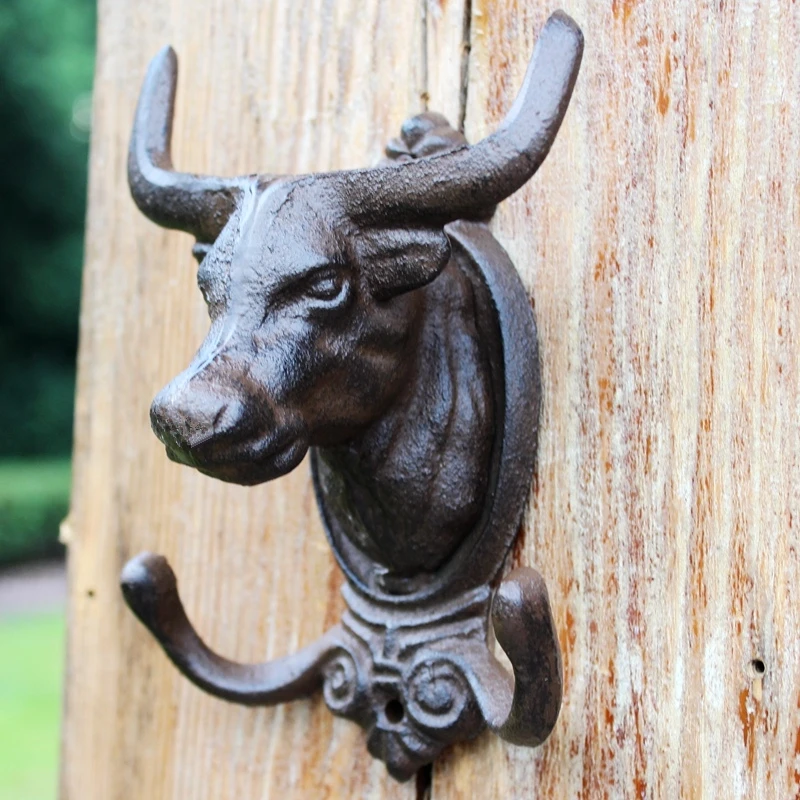 Retro Rustic Bull Head Cast Iron Wall Hook With Two Hangers European Home Garden Decor Animal Head Figurines Metal Wall Hook