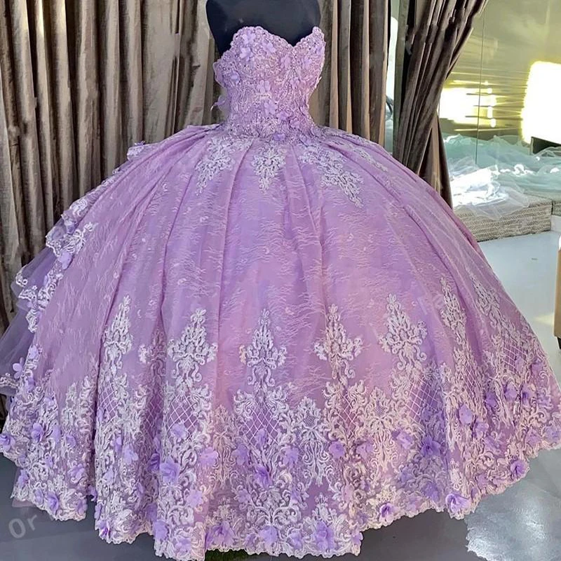 

Lavender Lace Quinceanera Dresses With Flowers Floral Applique Beaded Mulit-Layers Back Skirt Strapless Sweet 16 15 Girls