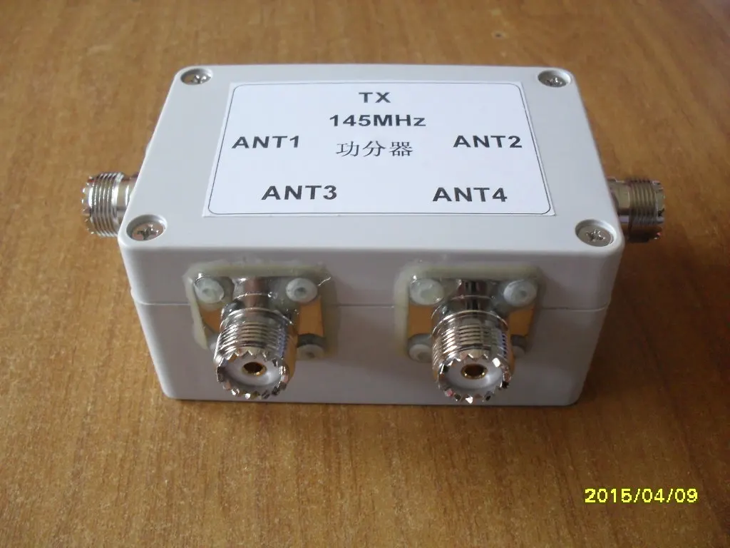 135-175MHz 400-470MHz One divided into four power splitters power divider 0-phase high power