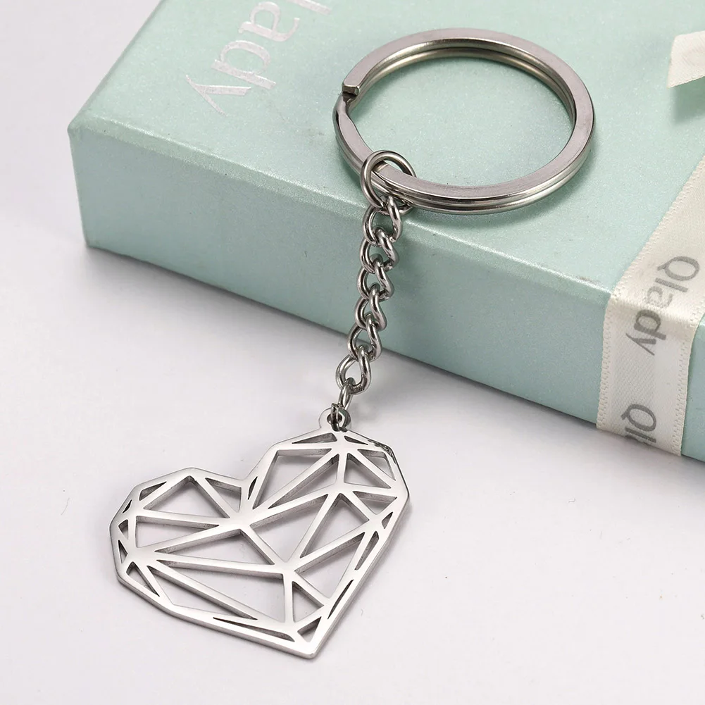 SKYRIM Fashion Hollow Heart Charm Car Keychain Keyring Women Stainless Steel Key Chains Holder Pendant For To Bag Gift