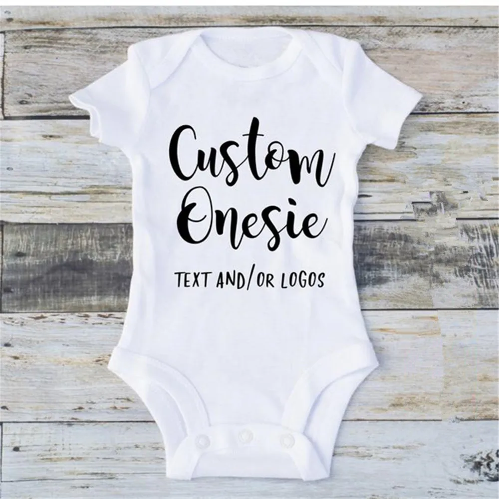 Bebê personalizado bebê anuncios onesie personalizado sobrenome bebê onesie gravidez revelar presente branco bebê onesie