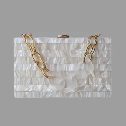 Pochette in acrilico beige a righe bianche perlato borsa a tracolla Messenger Travel Beach Party Evening Girl Lady borsa a mano con patta femminile