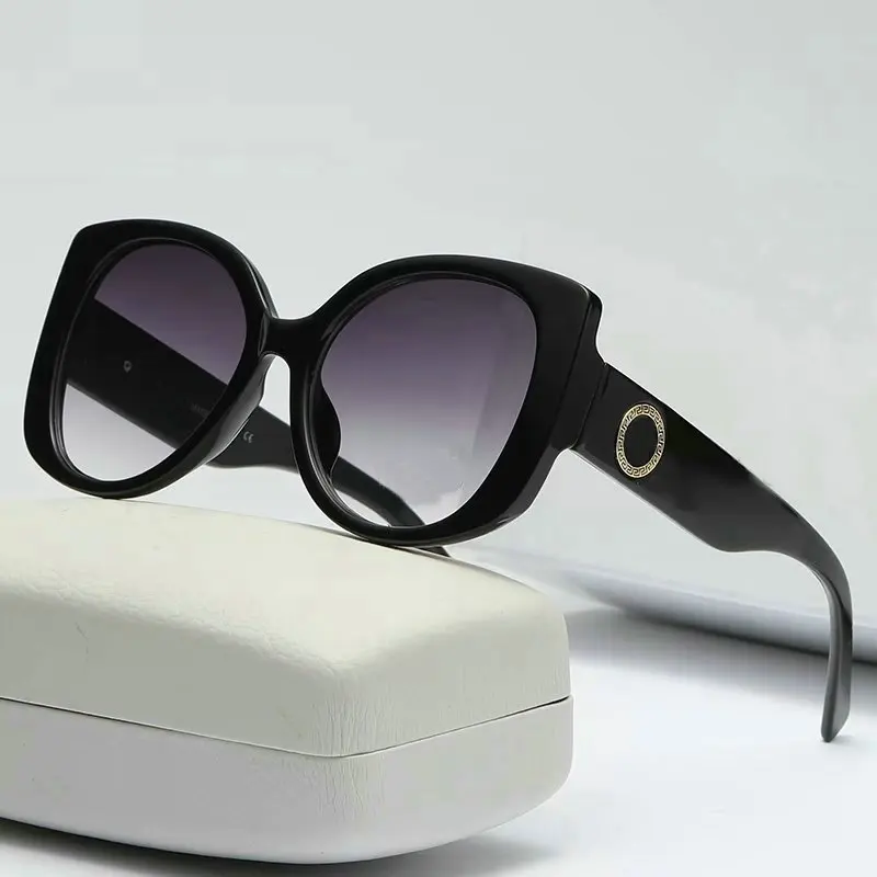 Fashion Brand Design Features Hinged Cat Eye Sunglasses for 2021 Shopping Party Self-Shot Driving Icon Squared Glasses for Women