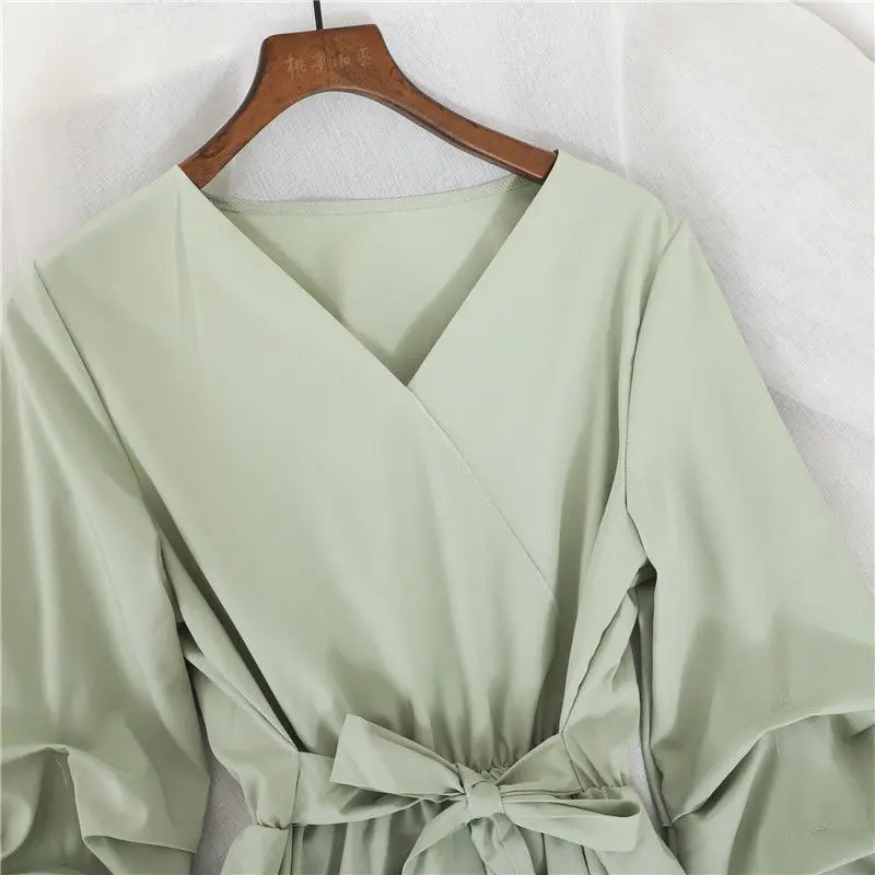 Korean Sweet Bow Lace-up V-neck Blouses Women Elegant Pleated Blousa Lantern Sleeve Casual Shirt Chic Elastic Waist Loose Tops