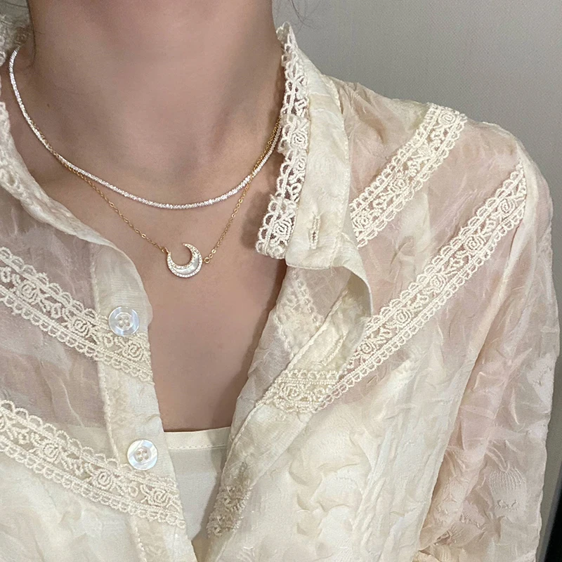 ANENJERY Silver Color Moon Necklace for Women White Shell Shiny Clavicle Chain Necklaces Party Jewelry