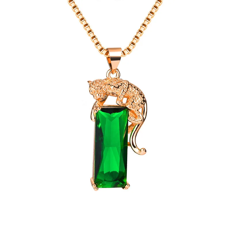 Vintage Carving Oval green Gemstones natural emerald Pendant Necklaces for Women 18k Gold Diamonds Choker Jewelry gold jewelry