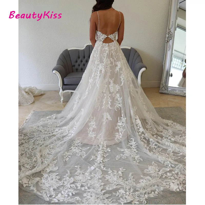 Abiti da sposa in pizzo bohémien Appliques con scollo a v cinturino per Spaghetti A-Line abito da sposa da spiaggia Plus Size abiti da sposa principessa