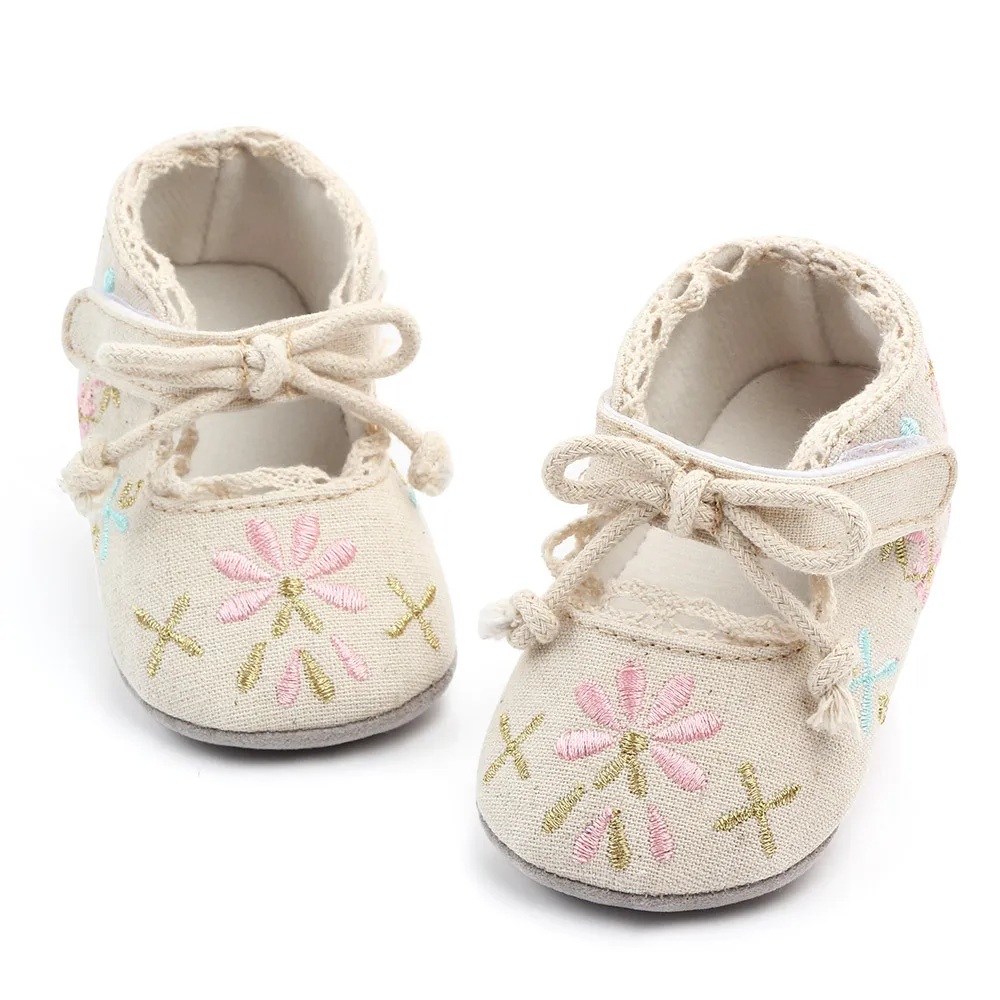 New Flower Embroidery Baby Girl Shoes Cotton Non-slip Soled Toddler Shoes Spring Summer Baby Shoes Princess Girls First Walkers