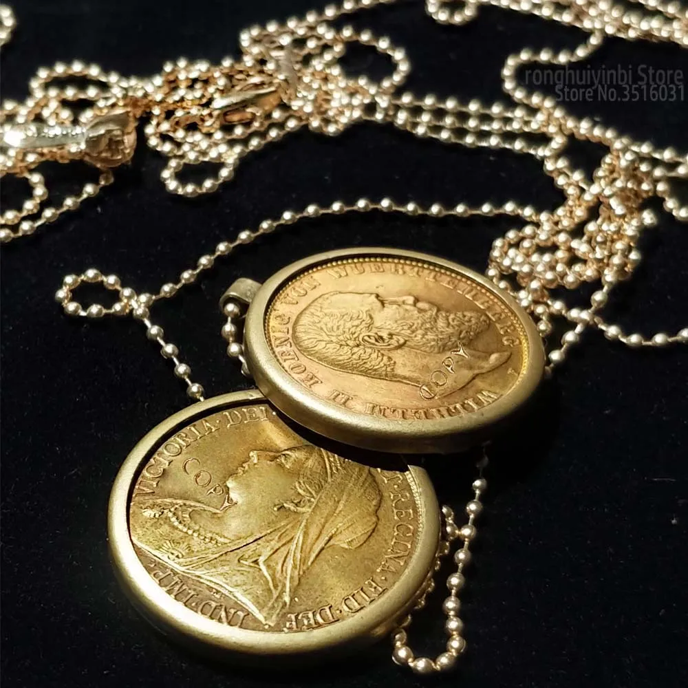 2pcs Gold Coin Mark Pendant Queen Victoria Gold Necklace Pendant Personalized Fashion Necklaces Lover Christmas Gift