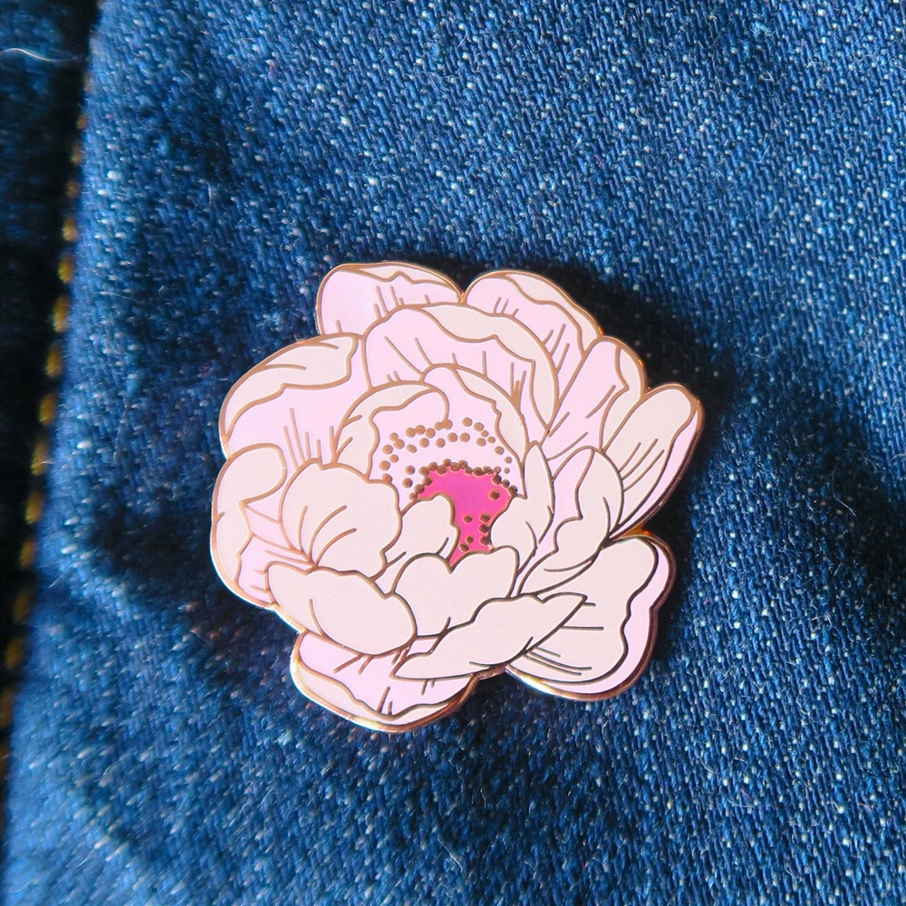 Beautiful Peony Flower Pastel Hard Enamel Pin Fashion Charm Plant Flowers Golden Brooch Romantic Art Badge Unique Jewelry Gift