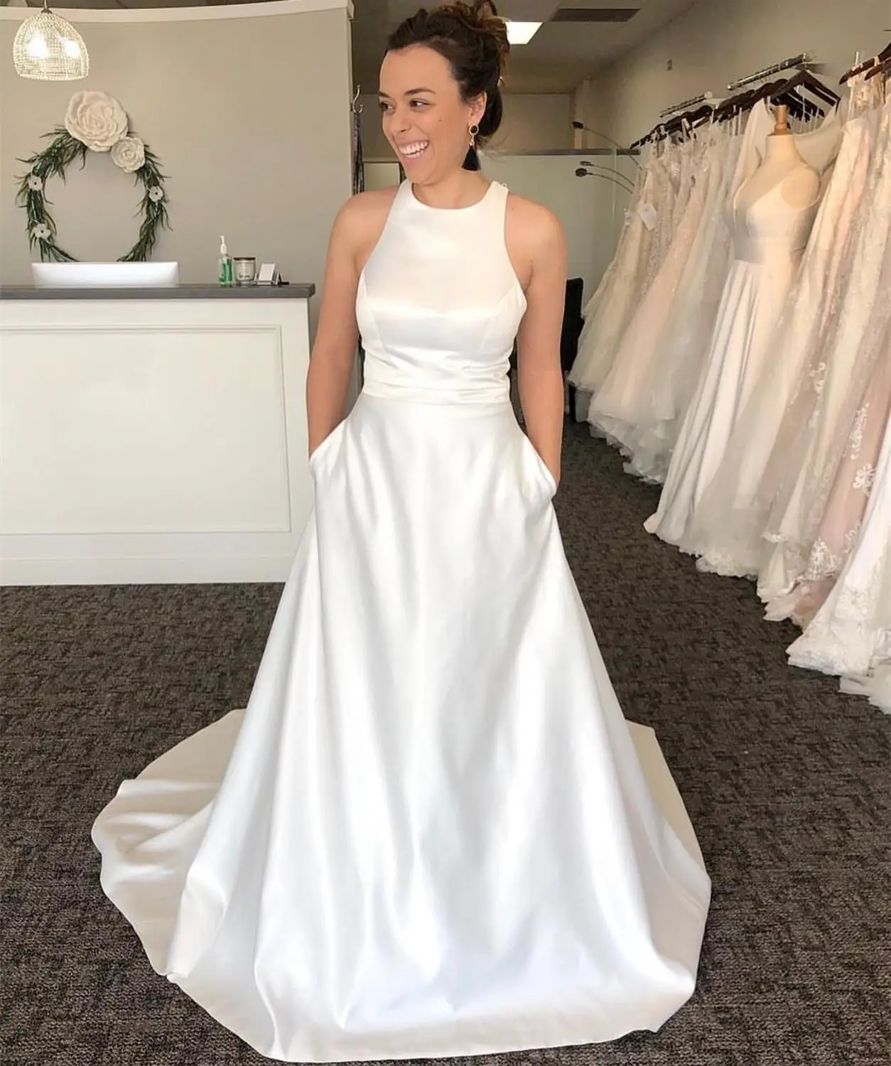 A-Line Wedding Dress With Pocket Satin 2021 White Simple Bridal Gown Count Train Elegant O-Neck  Robe De Mariee Custom Made