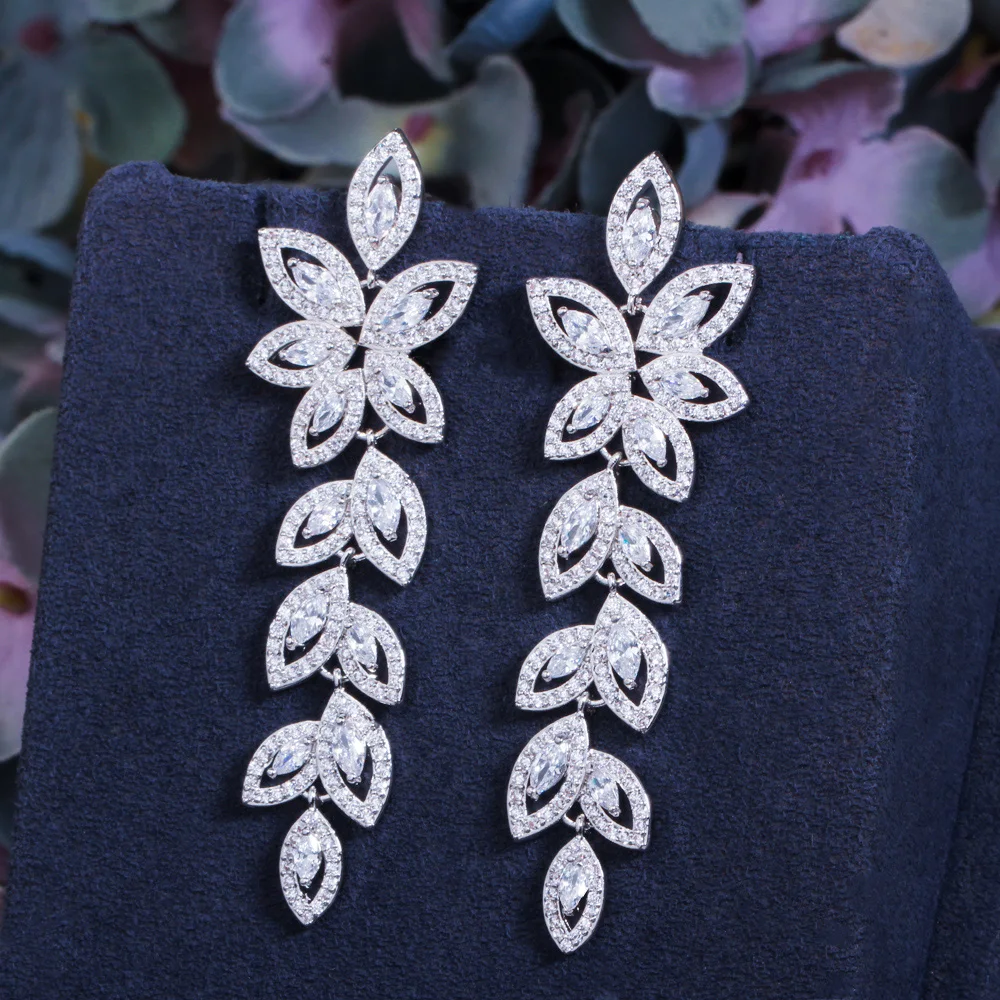 CWWZircons Polen Marquise CZ Cluster Hängeohrringe mit Blumen- und Blättermotiv für Damen, Hochzeit, Bankett, Schmuck Großhandel E0617 – Detail 8