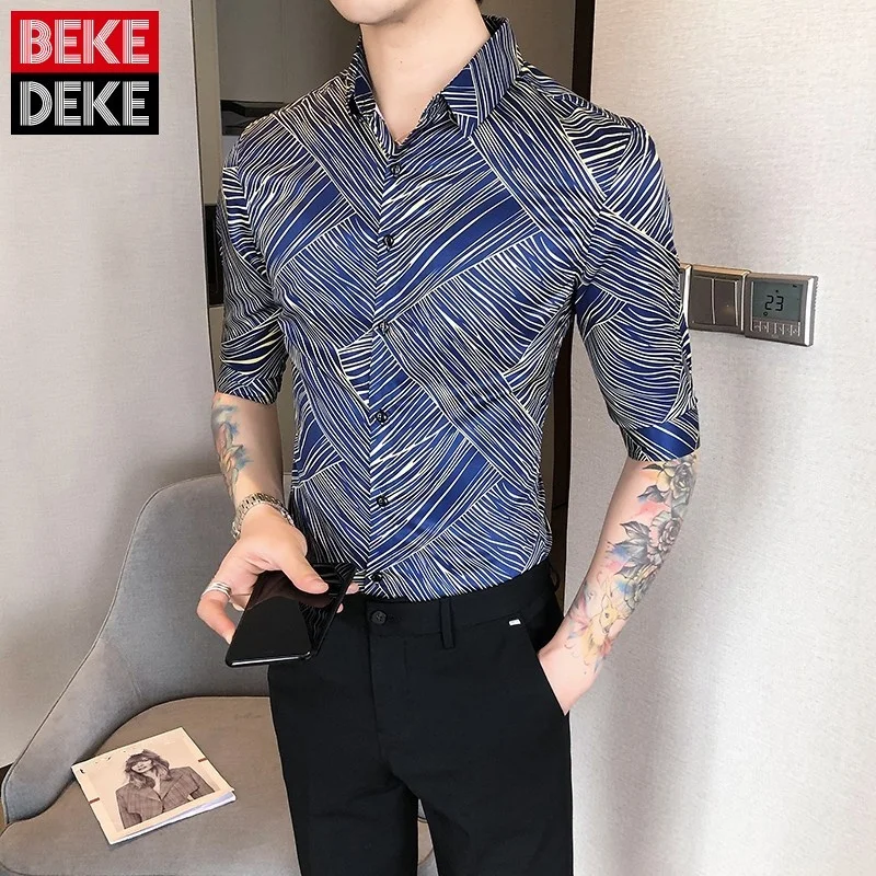 Summer 2022 New Stripe Mens Casual Shirt Slim Turn-Down Collar Single Breasted Half Sleeve Male Fashion Blouse Korean Style