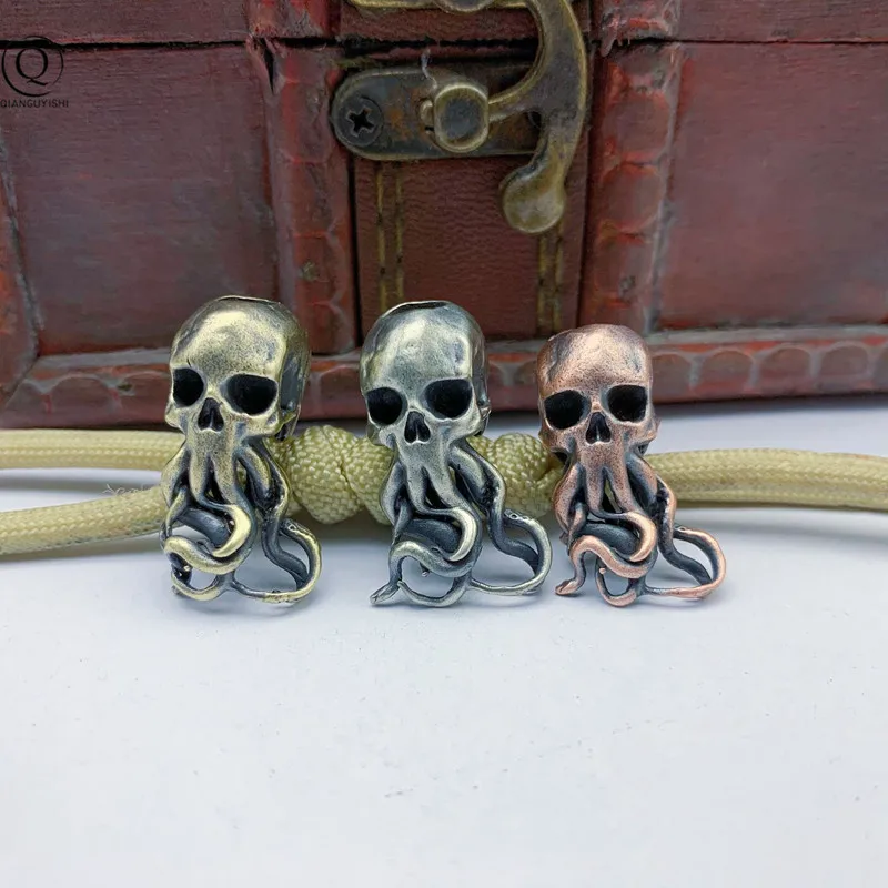 Punk Retro Octopus Skull Head Knife Beads Creative Keychain Pendants Jewelry Umbrella Rope Hangings EDC Outdoor DIY Accessories