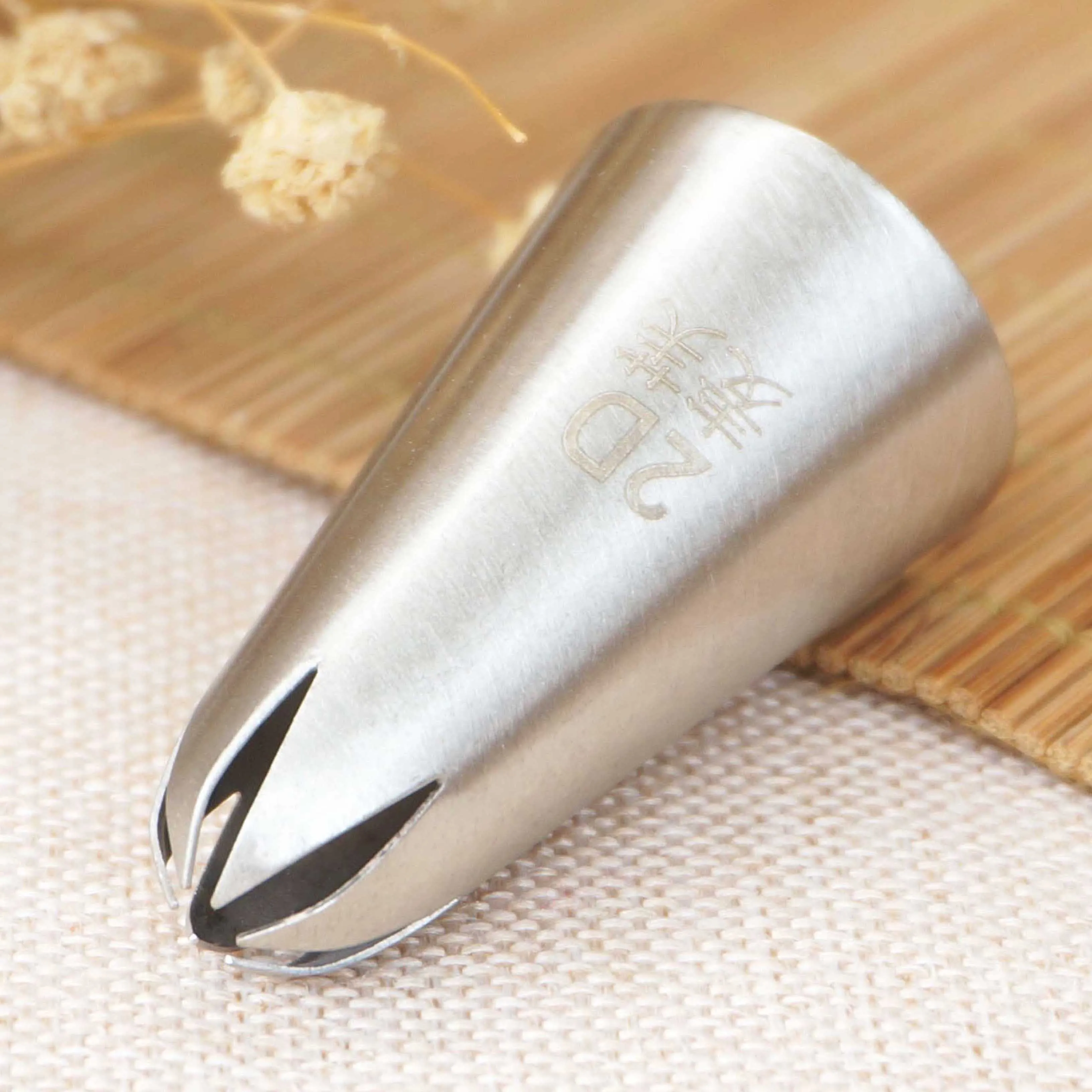#D42 #2D Big Size Icing Nozzle Cup Cake Decorating Piping Tip Baking Pastry Decorating Tool Kitchen Bakeware