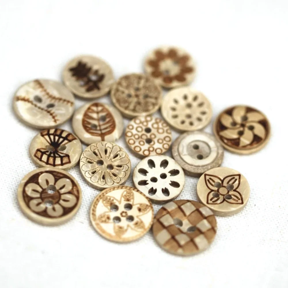 

100Pcs Coconut Sewing Buttons 2 Holes 4 Holes Flower Pattern Round For Clothing Shirt Pants Handcraft Scrapbook 11-15mm