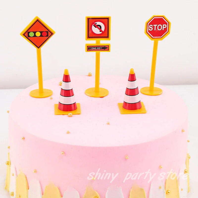 Creative Barricade Road Sign, Birthday Cake Decoration, Plastic Engineering Vehicle Partner, Traffic Model Baking Decor Supplies